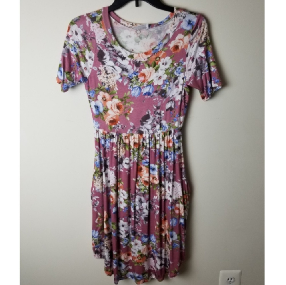 Dress - Picture 3 of 3